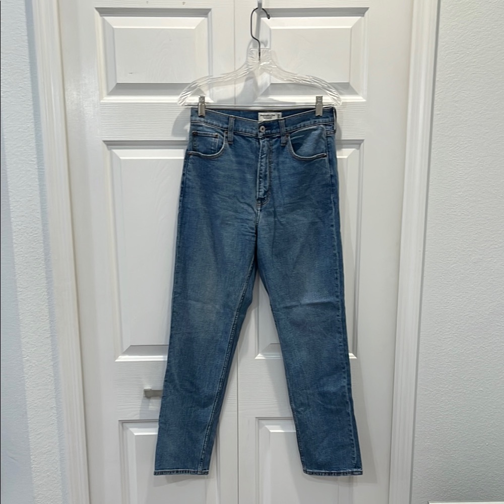 Abercrombie & Fitch The Ankle Straight Ultra High Rise Jeans Medium Blue
